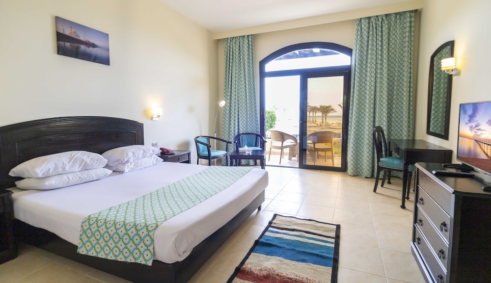 Elphistone resort photo 5