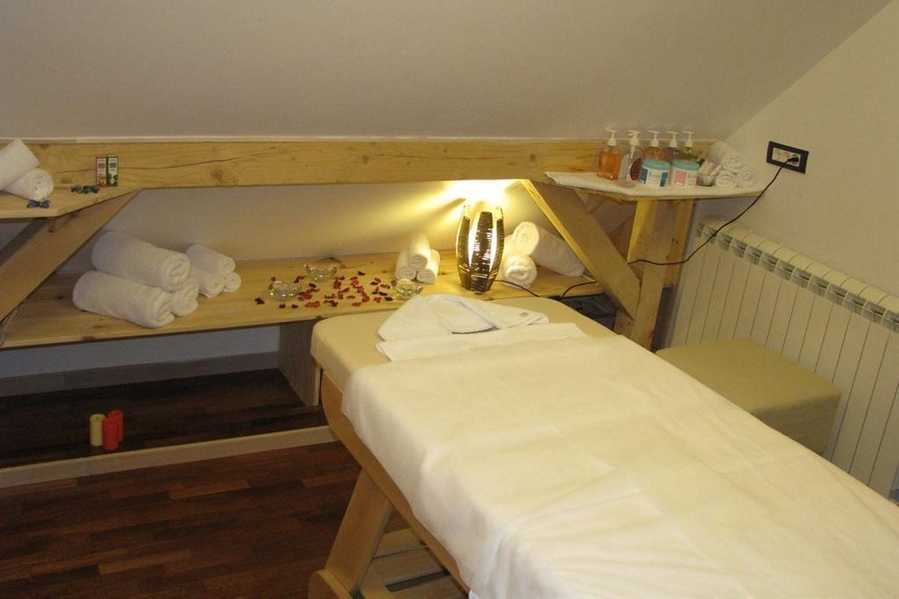 Body scrubs, massages