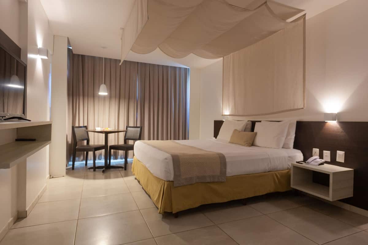 Premium bedding, minibar, in-room safe, free WiFi