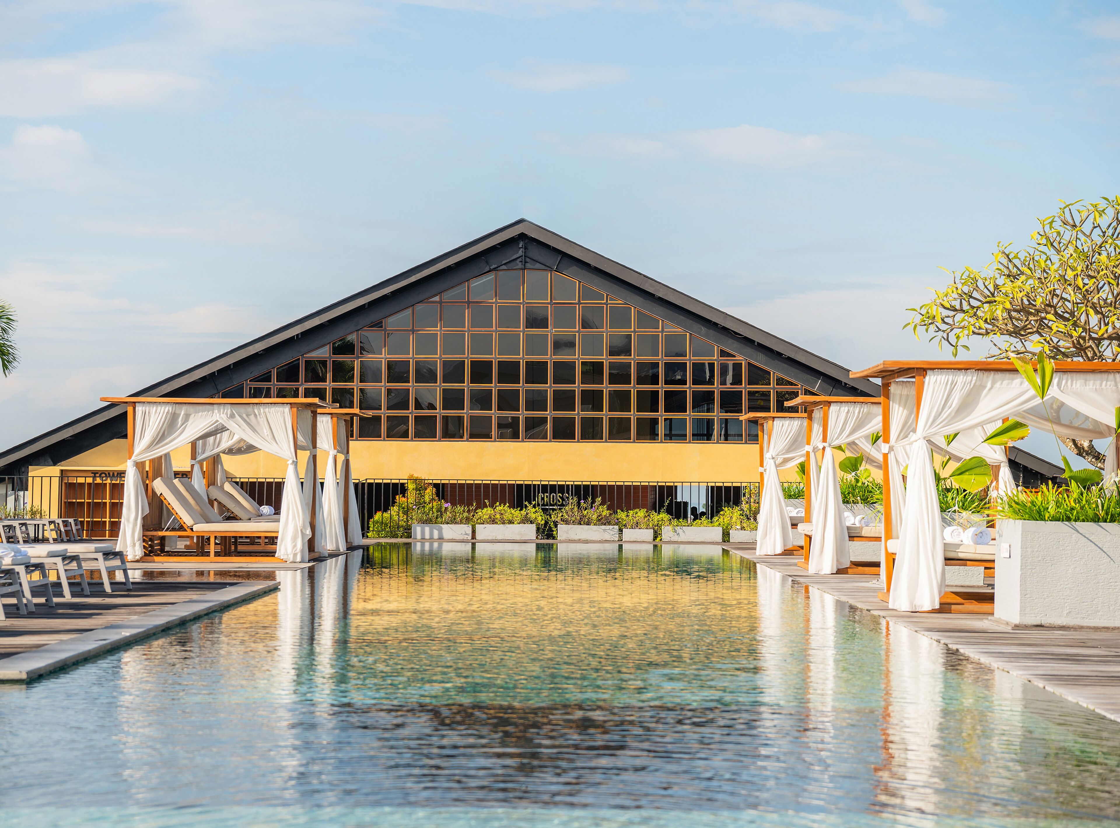 outdoor pool, open 8:00 am to 8:00 pm, free pool cabanas, pool umbrellas