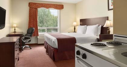 Days Inn by Wyndham Chetwynd