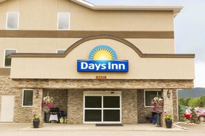 Exterior - Days Inn by Wyndham Chetwynd (Chetwynd)
