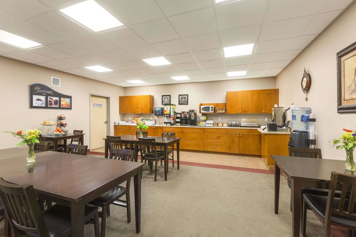 free daily on-the-go breakfast