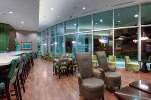 Lobby lounge
