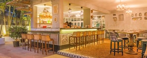 3 Restaurants, Frühstück, Mittagessen, Abendessen, indische Küche