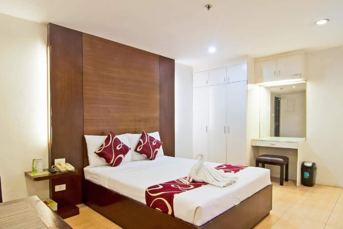 Sistema de insonorización, wifi gratis y ropa de cama 