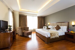 Premium bedding, in-room safe, individually furnished, desk