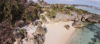 Lingganay Boracay Hotel Resort