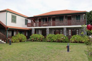 Garden - Casa D'Avó Beatriz (Santa Cruz)