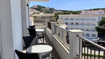 Deluxe appartement, 2 slaapkamers, balkon | Balkon