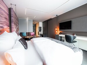 Design Double Room | Premium bedding, memory foam beds, minibar, in-room safe - Hotel City Maribor (Maribor)