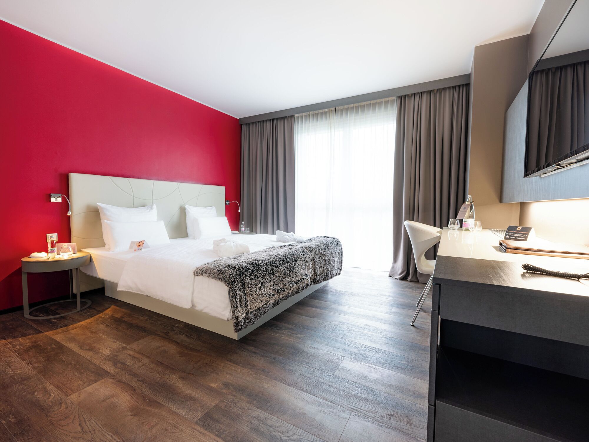 套房 | 高档床上用品、记忆海绵床垫、迷你吧、客房内保险箱