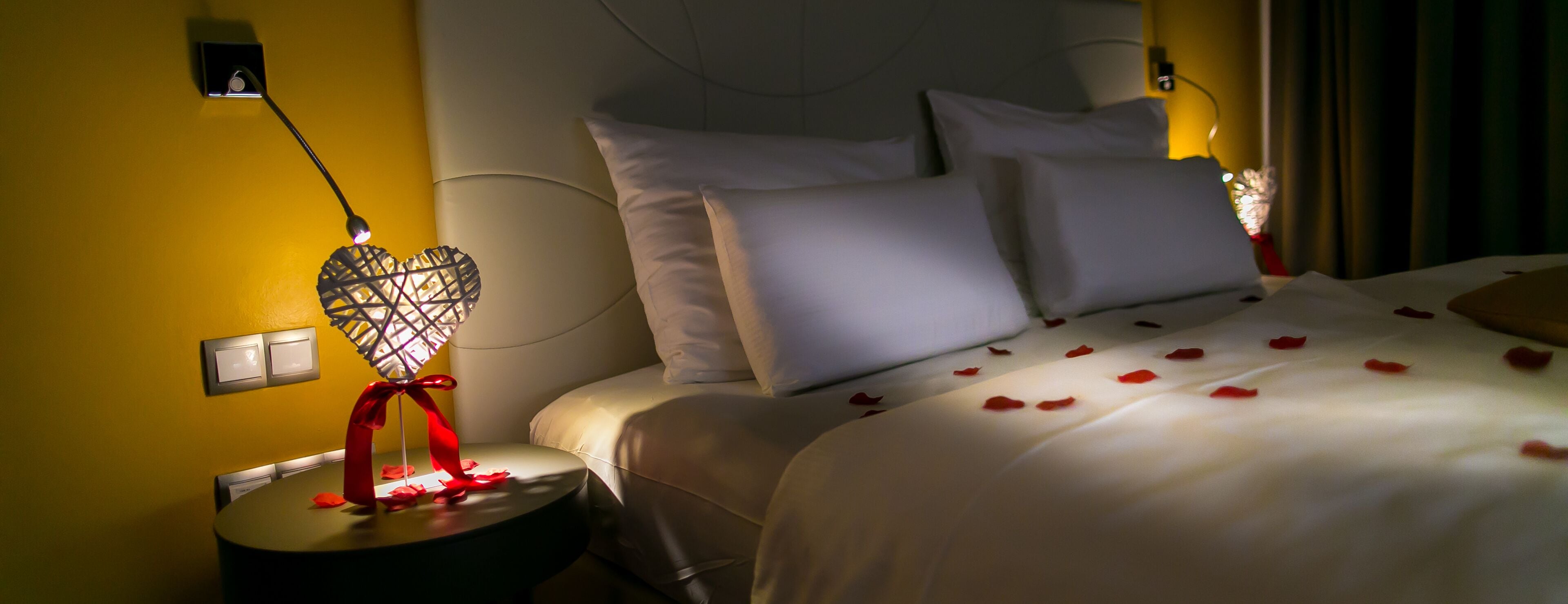 romantic suite | premium bedding, memory-foam beds, minibar, in-room safe