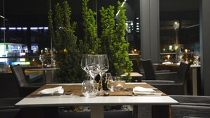Frokost, lunsj og middag serveres