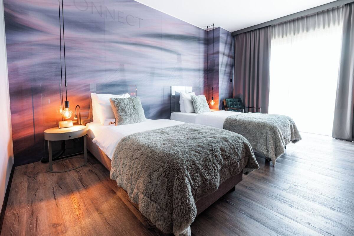 Premium Twin Room | Premium bedding, memory-foam beds, minibar, in-room safe