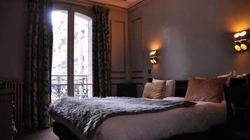 Superior Double Room | Desk, iron/ironing board, free WiFi, bed sheets