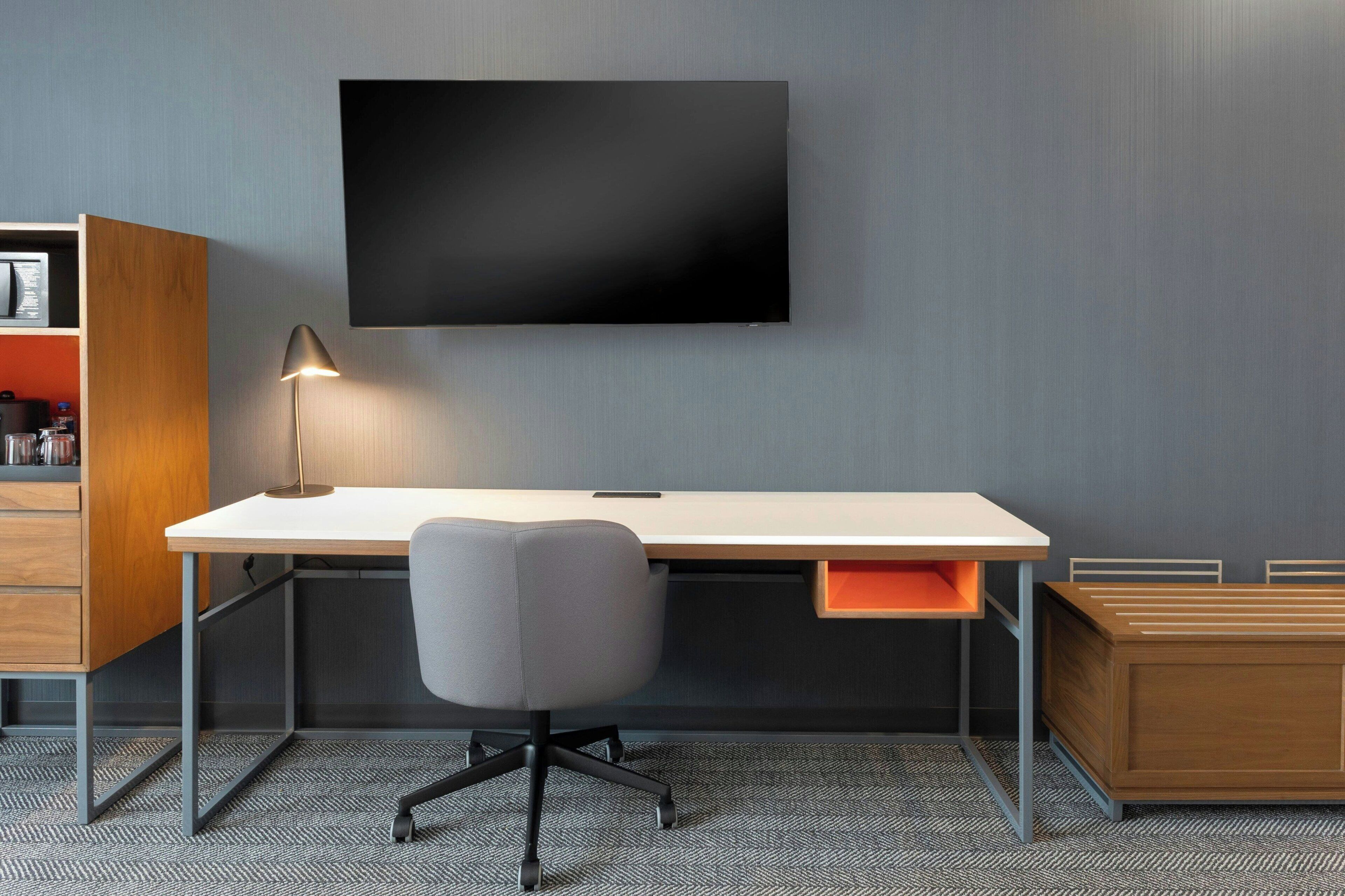 1 bedroom, hypo-allergenic bedding, pillow-top beds, in-room safe