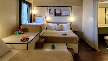 Standard Apartment, 2 Double Beds | Desk, free WiFi, bed sheets