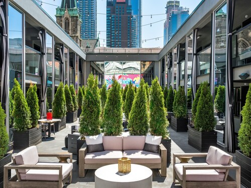 Cachet Boutique New York