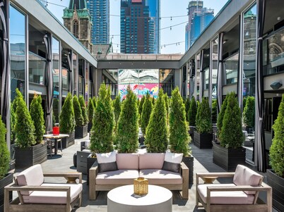 Cachet Boutique New York