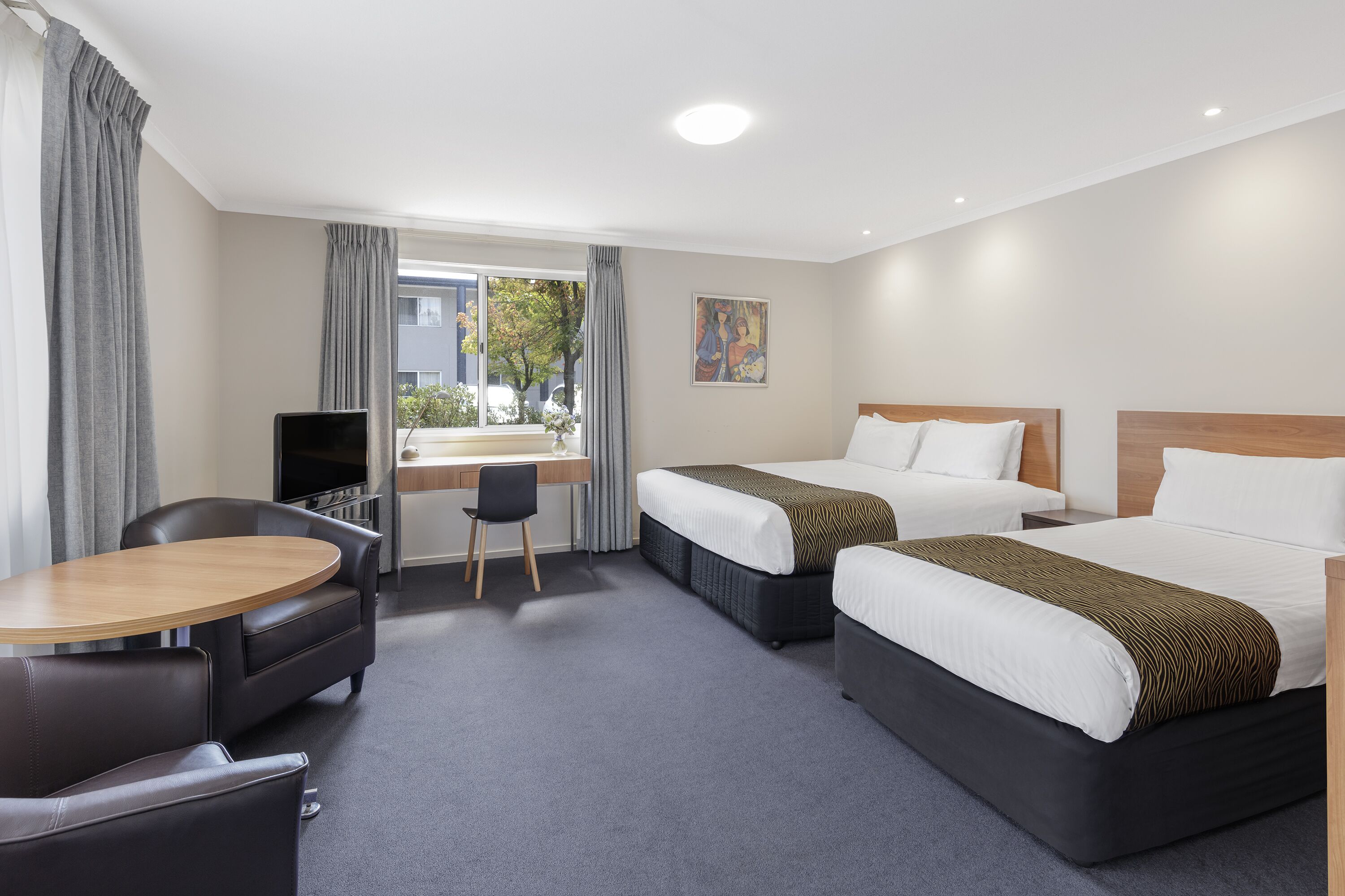 standard triple room | premium bedding, individually decorated, individually furnished, desk