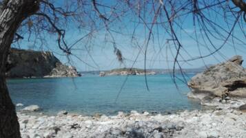 Private beach nearby, sun-loungers, beach umbrellas, 10 beach bars