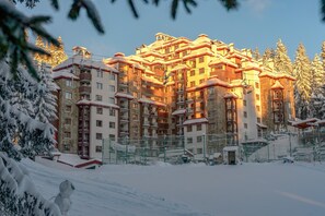 Exterior - Kamelia (Smolyan)