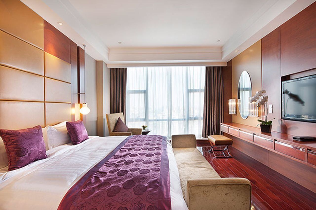 迷你吧、房內夾萬、書桌、遮光窗簾/窗簾