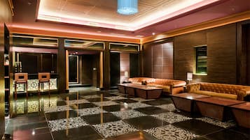 Lounge dans le hall
