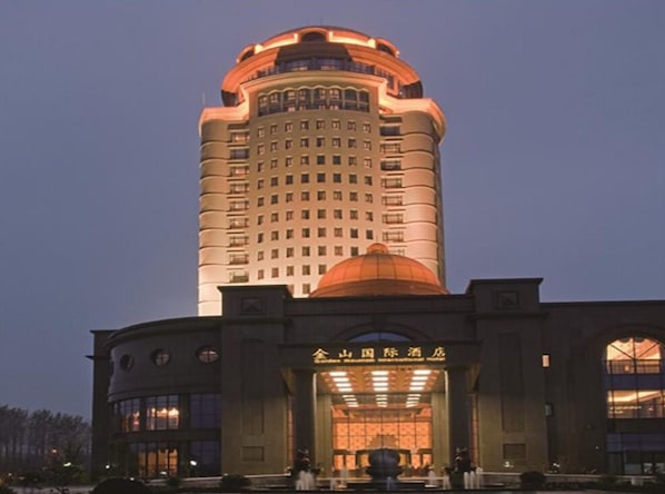 Front of property – evening/night