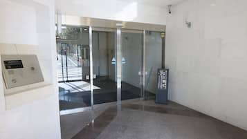 Standard Studio Apartment, 1 Double Bed (140cm) | Down comforters, desk, iron/ironing board, free WiFi