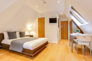 Standard Studio Apartment | Biancheria da letto ipoallergenica, ferro/asse da stiro, Wi-Fi gratuito