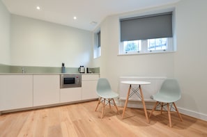 Private kitchen - St James House Serviced Apartments by Concept Apartmentsv (London)
