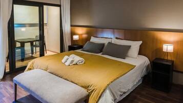 商務雙人或雙床房 | 羽絨被、客房內保險箱、免費無線上網、無障礙通道