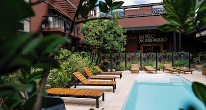 Plaza Paradiso Petit Hotel