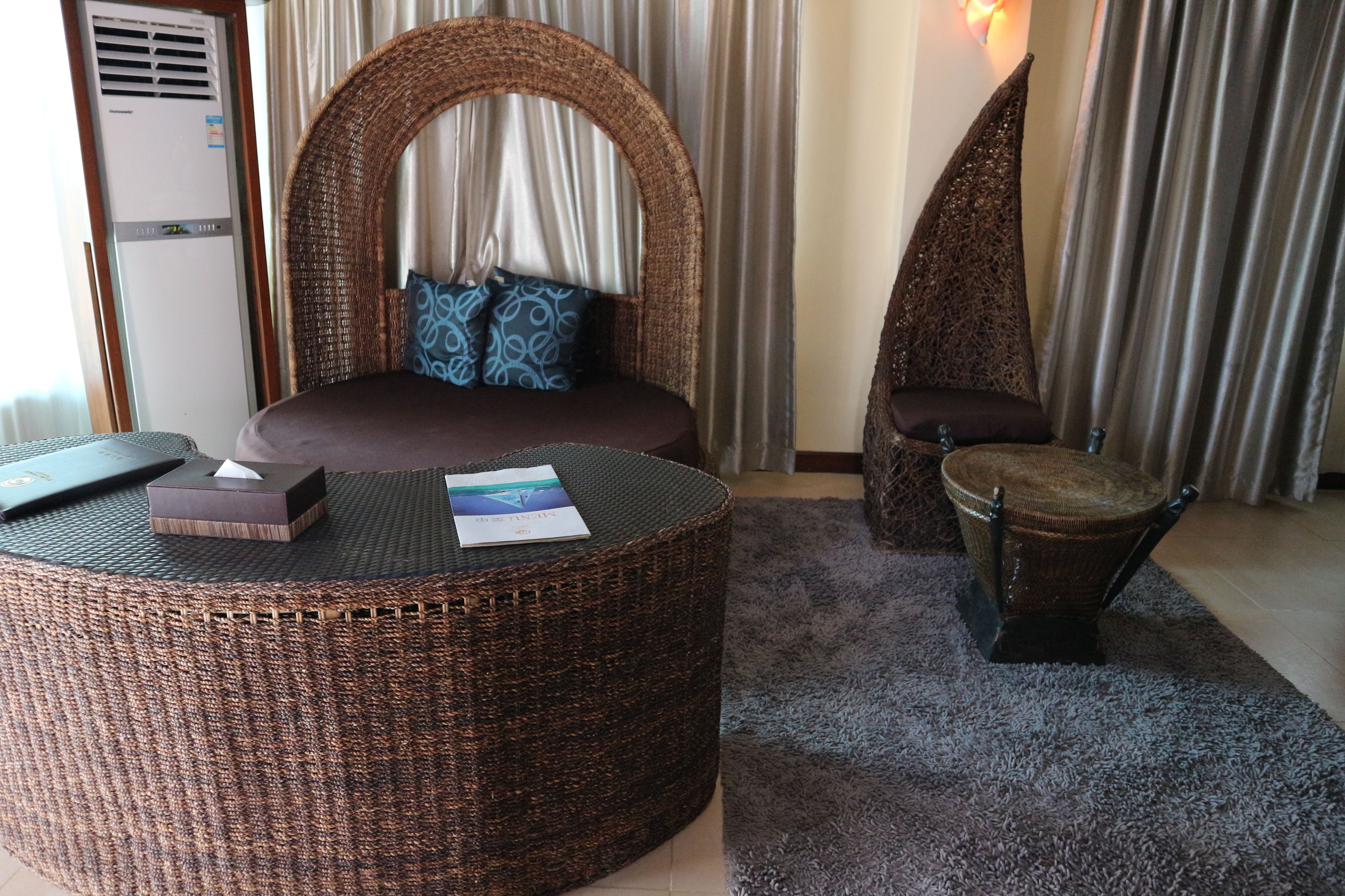 Coral Garden Suites, Ocean View | Minibar, in-room safe, individually furnished, desk