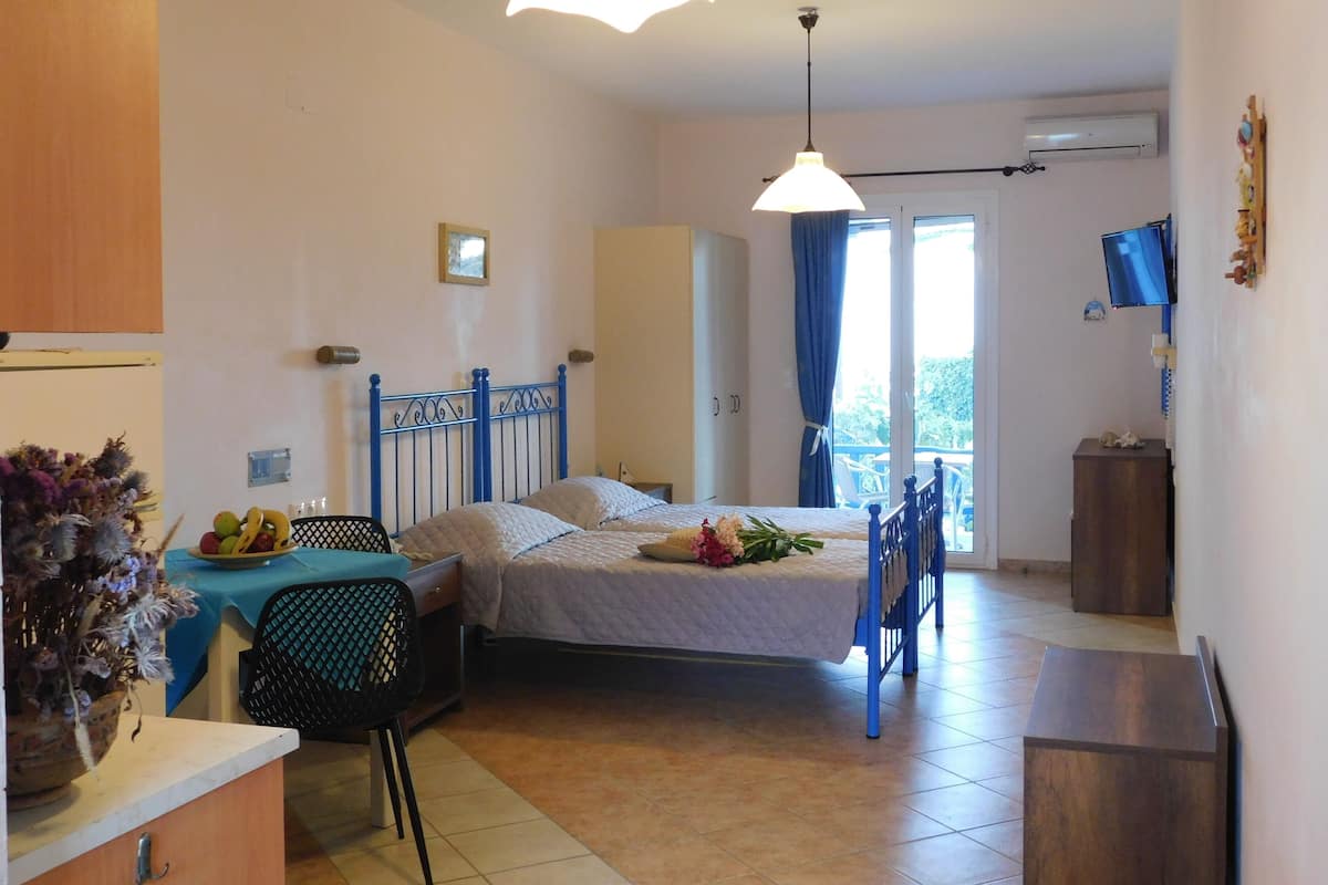 In-room safe, free cots/infant beds, free WiFi, bed sheets