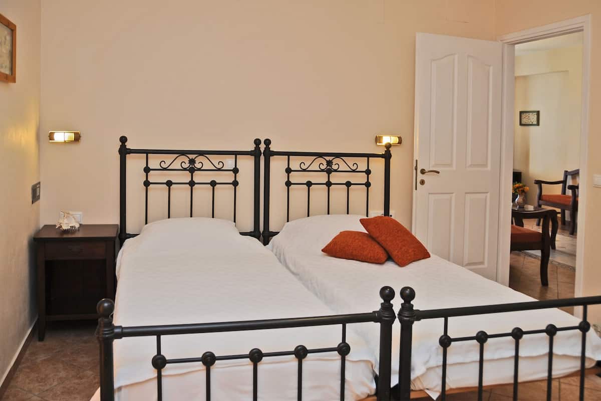 In-room safe, free cots/infant beds, free WiFi, bed sheets