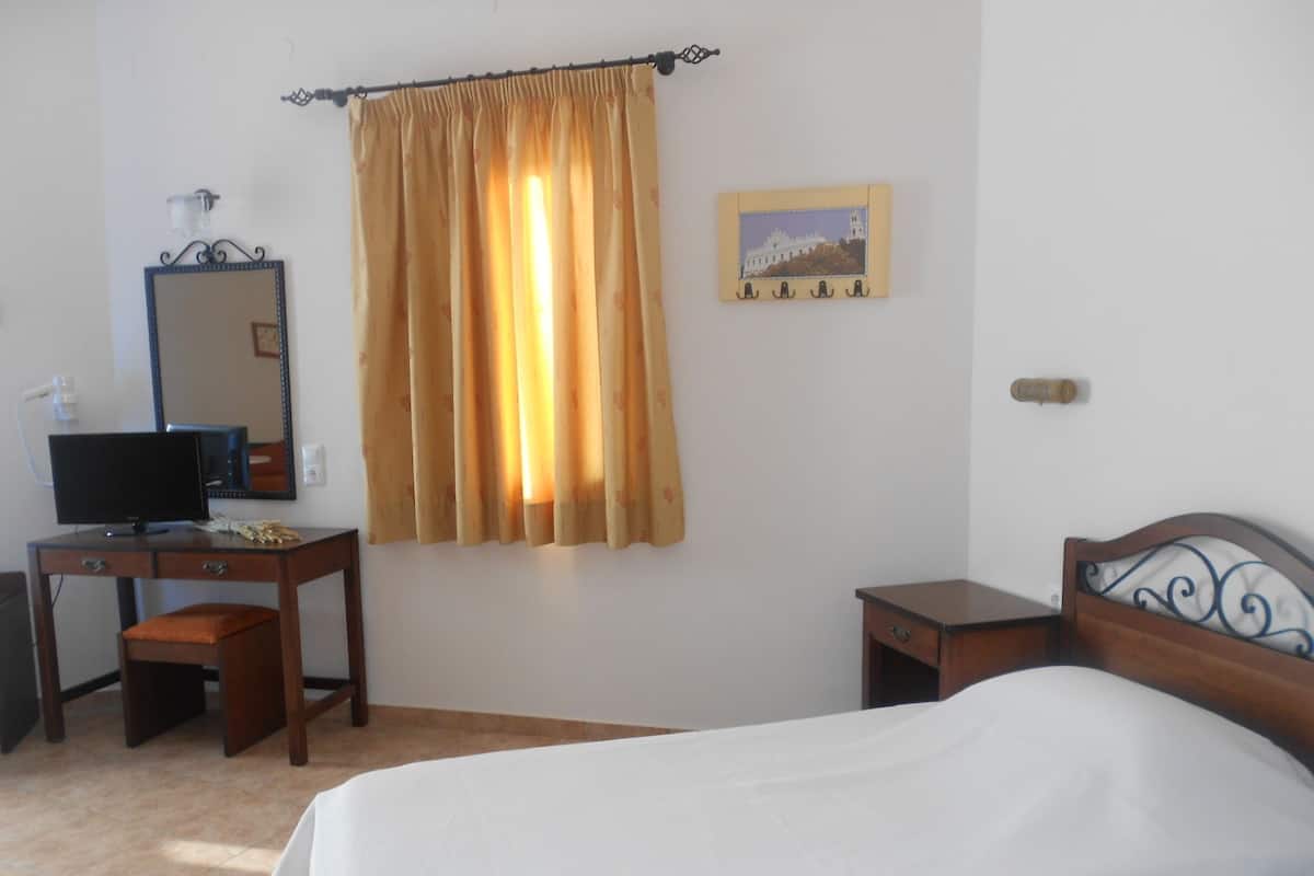 In-room safe, free cots/infant beds, free WiFi, bed sheets