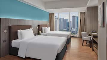Deluxe Double Room | In-room safe, desk, iron/ironing board, rollaway beds