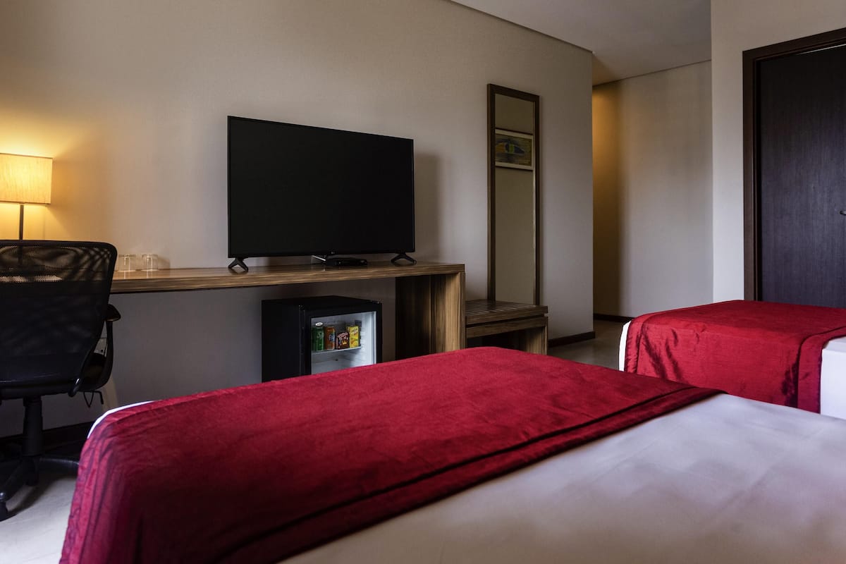 Standard Room, 2 Twin Beds | Minibar, desk, free WiFi, bed sheets