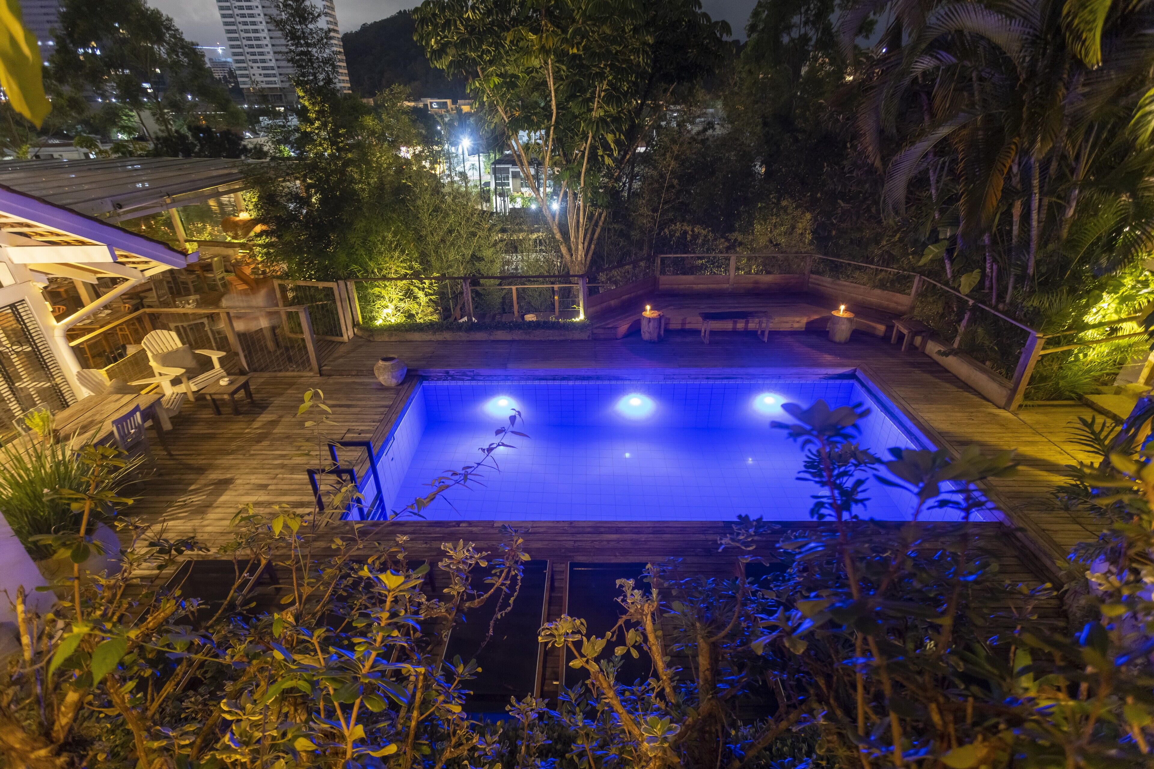 outdoor pool, pool umbrellas, pool loungers