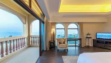 Cribs/infant beds, alarm clocks