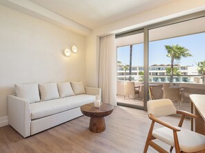 Egyptian cotton sheets, premium bedding, pillow-top beds, minibar - Avra Imperial Hotel (Platanias)