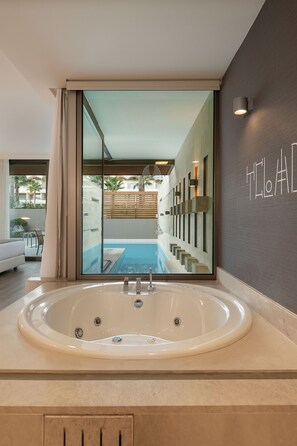 Executive Suite, Private Pool, Pool View | Egyptian cotton sheets, premium bedding, pillowtop beds, minibar - Avra Imperial Hotel (Platanias)
