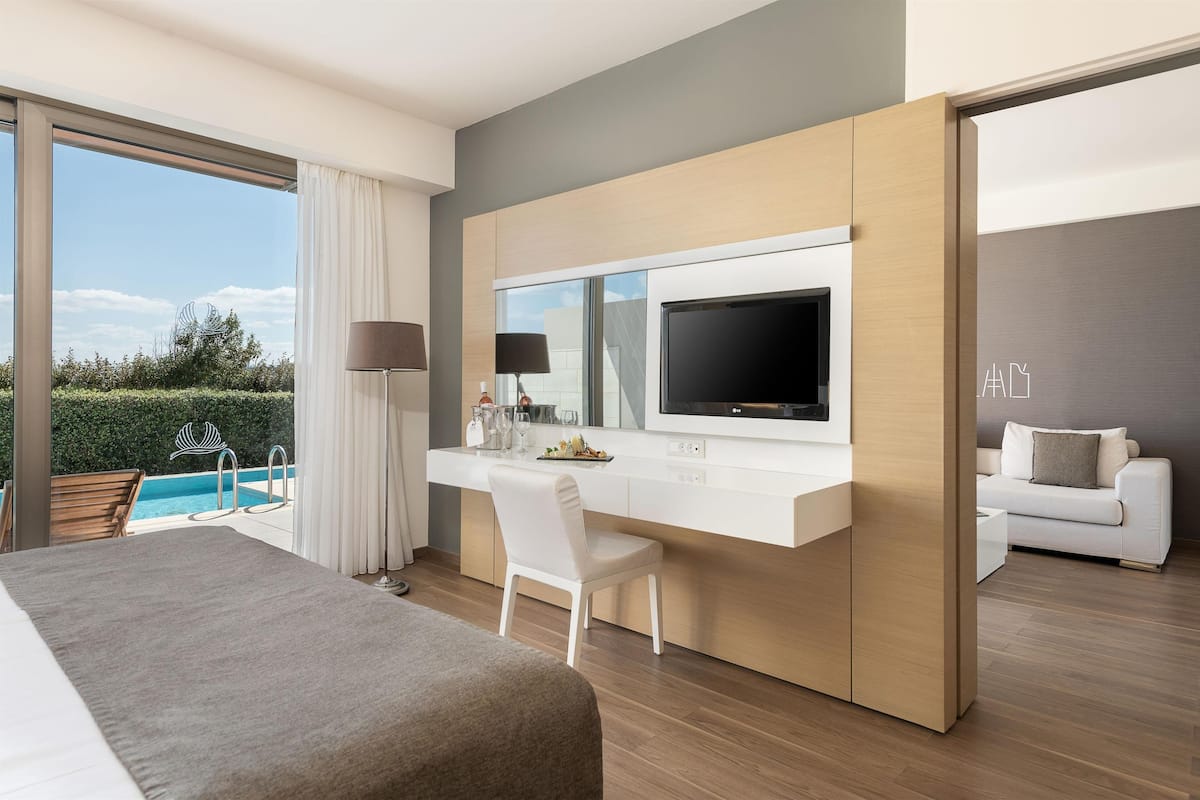 Suite Deluxe, piscine privée | 1 chambre, draps en coton égyptien, literie de qualité supérieure