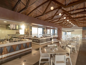 5 restaurants, breakfast, lunch, dinner served; Mediterranean cuisine