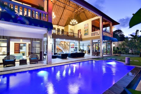 Vila, 3 quartos, piscina particular | Terraço/pátio. Bali Mystique Hotel and Apartments