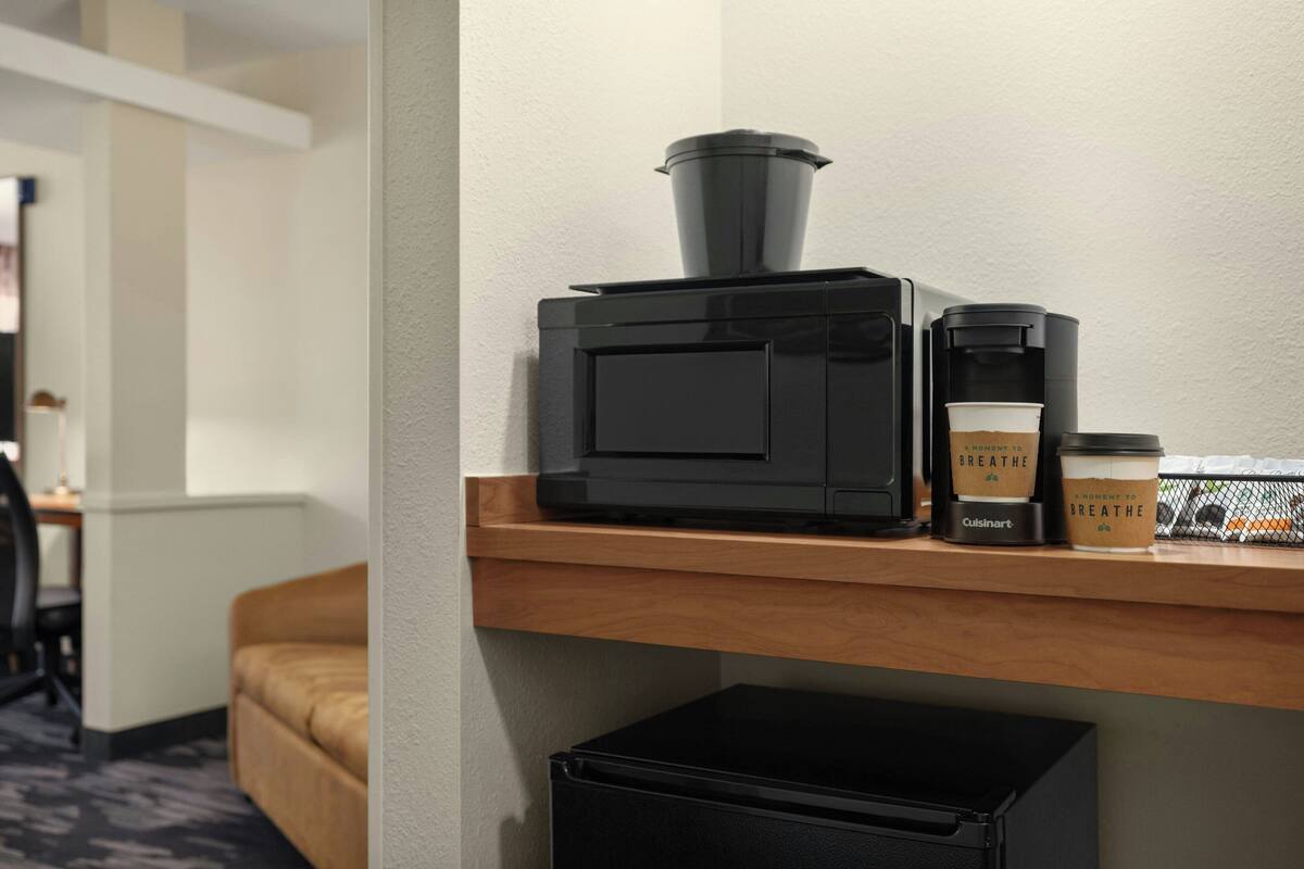 Premium bedding, down comforters, in-room safe, desk