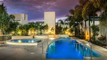 Utomhuspool